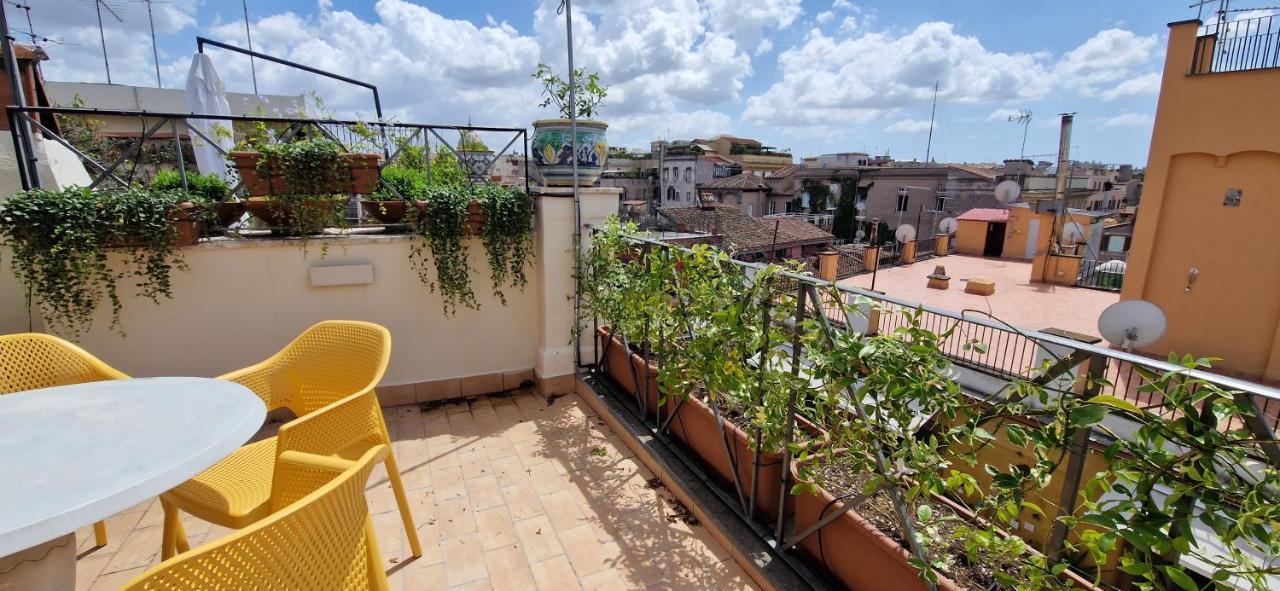 شقة Raffaello Terrace - Near Piazza Navona روما المظهر الخارجي الصورة